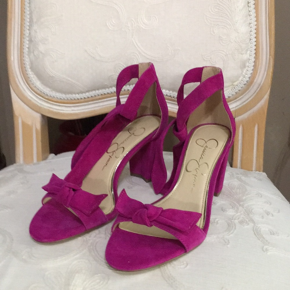 Ladies dress heels